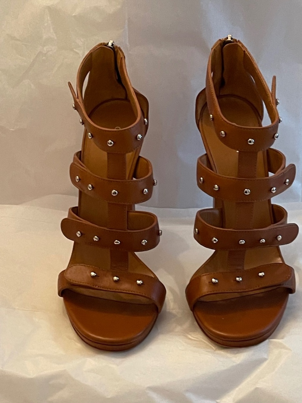 Gucci Tan Sigourney Studded Gladiator Heels Sandals EU 38.5 Great Condition